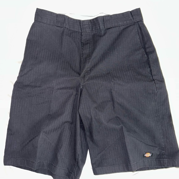 Dickies loose fit shorts size 36 - Picture 1 of 6